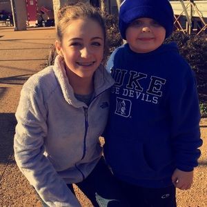 Meet your Posher, Lauren