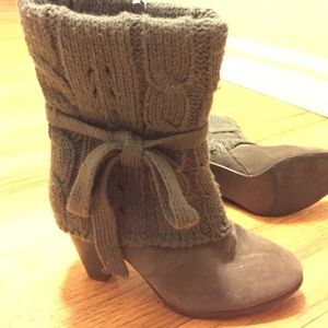 Dark grey crotchet/faux suede boots