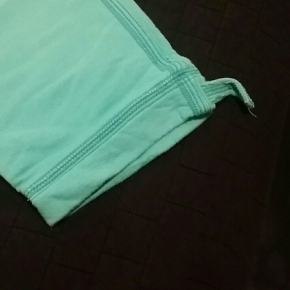 Hollister sweatpants - Picture 3 of 4