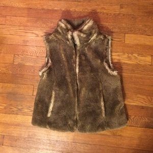LOFT faux fur vest