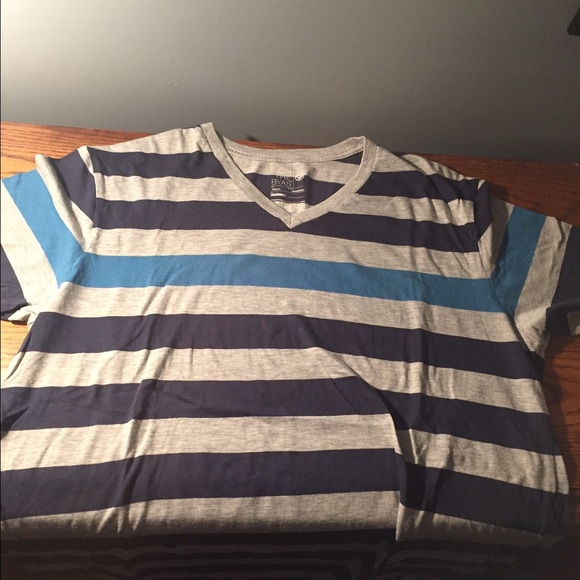 On The Byas Striped V Neck Tee - Picture 1 of 2