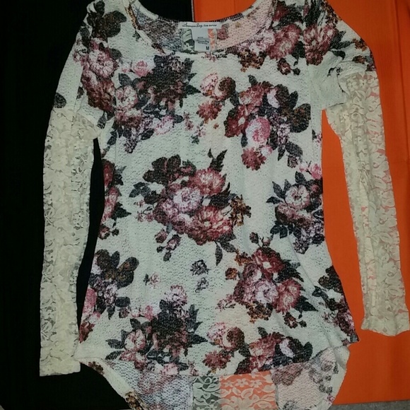 Beautiful floral crochet sweater/top