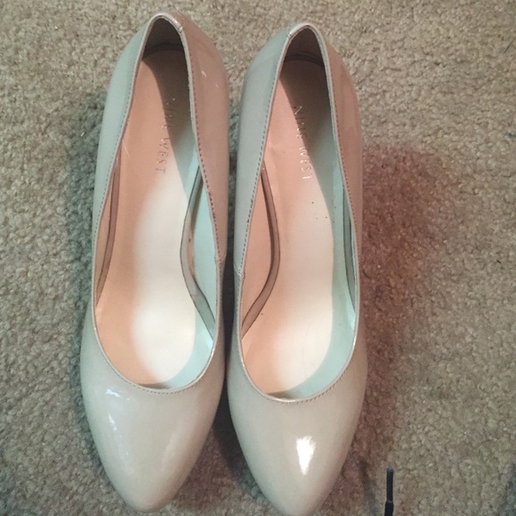 Nine West nude pump - Picture 3 of 4