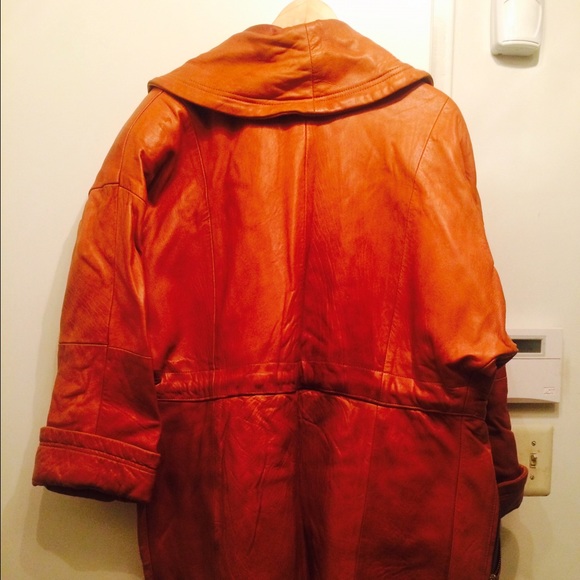 Women's used 3/4 butter leather rust color coat - Picture 2 of 2