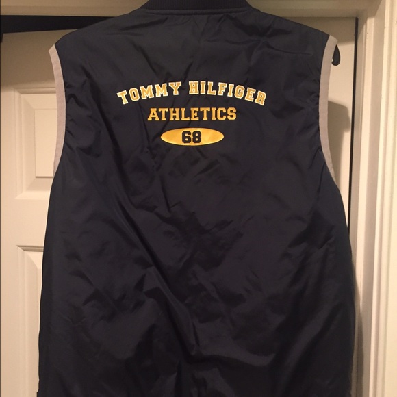 Reversible Tommy Hilfiger vest! - Picture 3 of 3