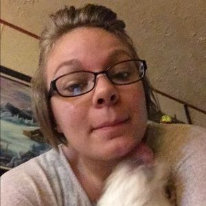 Meet your Posher, Casey