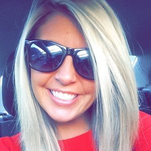 Meet your Posher, Jenna