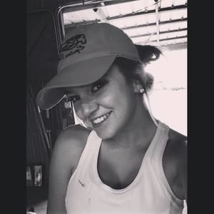 Meet your Posher, Cierra