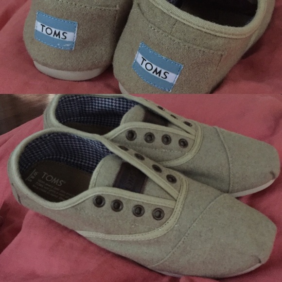 Women's toms