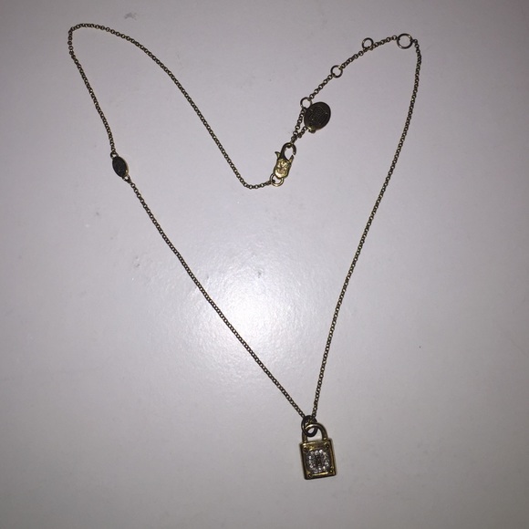 JUICY COUTURE NECKLACE LOCK