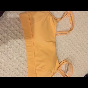 Lululemon sports bra