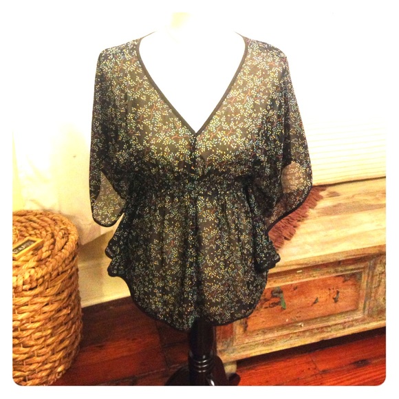 Black print tunic blouse