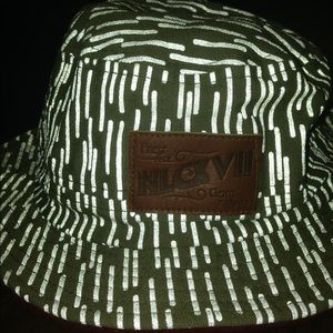 NLCXVII reflective bucket hat
