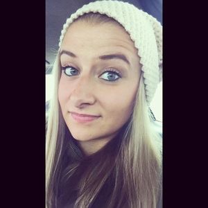 Meet your Posher, Natalie