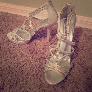 Gorgeous silver sparkly high heels!