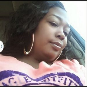 Meet your Posher, Carmita