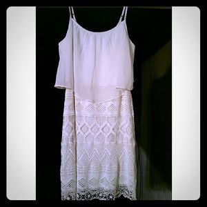 Beautiful American Eagle dress.