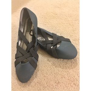 Deena and Ozzy teal criss cross flats