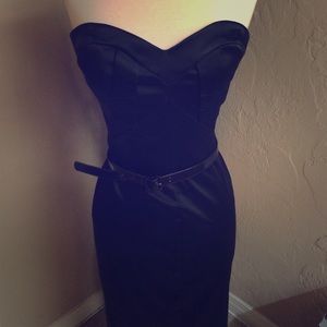 🆕 w/tags BEBE Strapless Dress