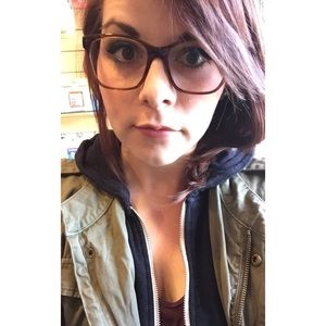 Meet your Posher, Krystal