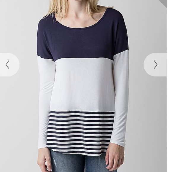 Buckle long sleeve tee