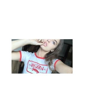 Meet your Posher, Makena