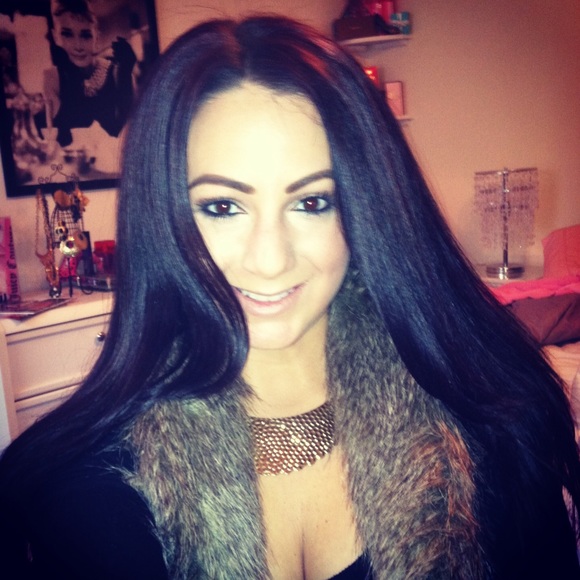 Meet your posher :) - Picture 4 of 4