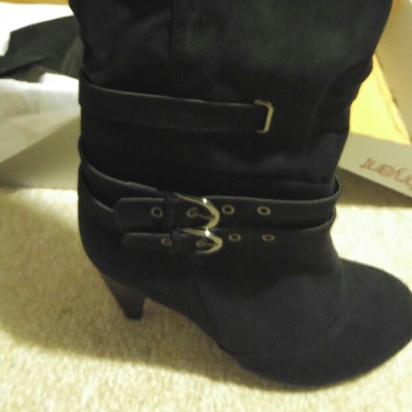 ?Size 11 Lane Bryant boots?