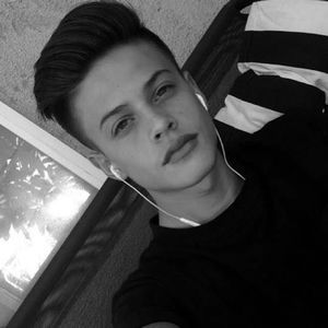 Meet your Posher, Fernando