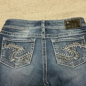 Silver bootcut Suki jeans with pocket detail Sz 29