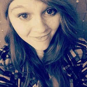 Meet your Posher, Allysha