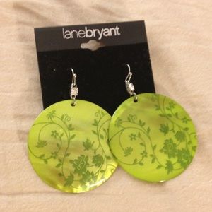 Green shell earrings
