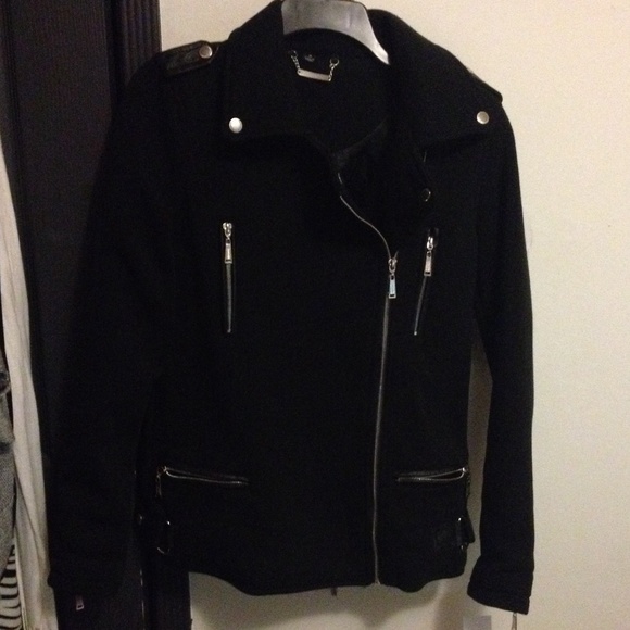 Coat - Picture 3 of 3