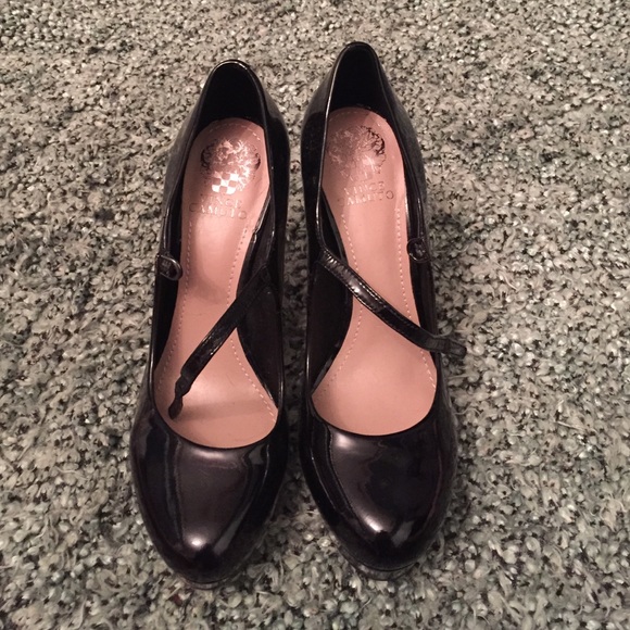 Vince Camuto pumps