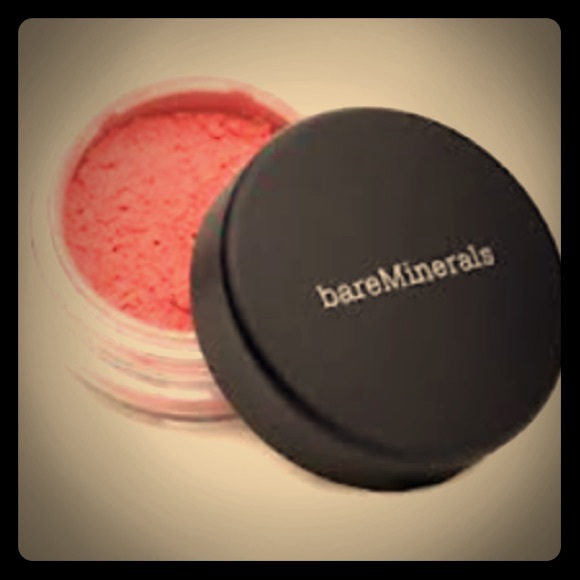 New Strawberry Cream blush. .03oz.