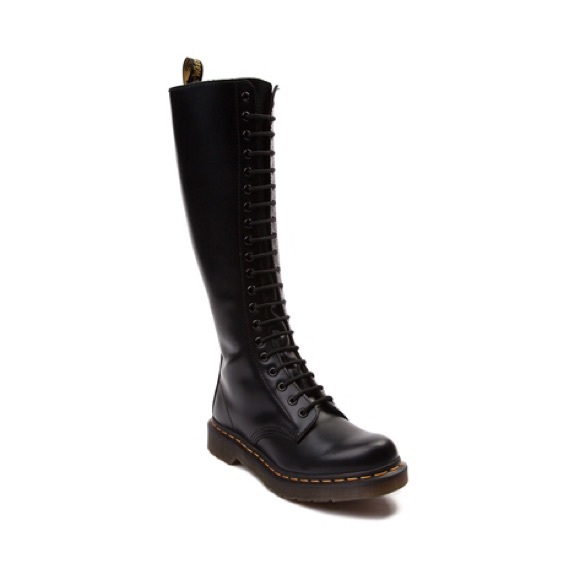 Women's Doc Marten's 20-Eyelet Combat Boots
