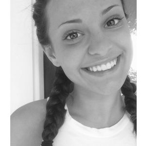 Meet your Posher, Karina