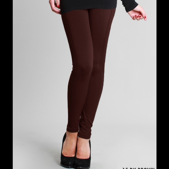 Nikibiki Chocolate Brown Side a Detail Leggings