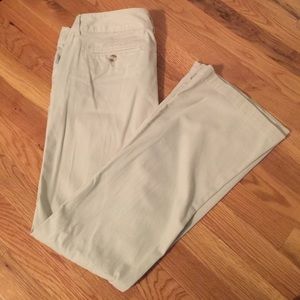 American Eagle Khaki Pants! Size 8 Regular!