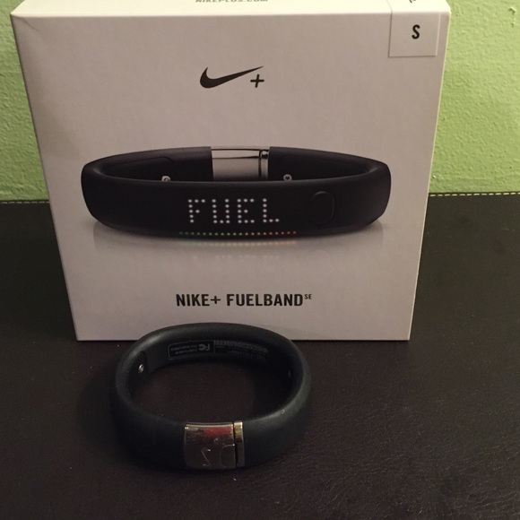 Nike plus fuel band SE