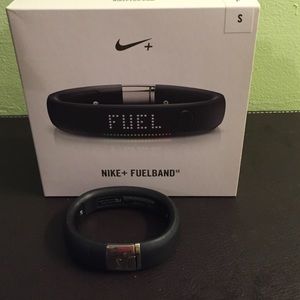 Nike plus fuel band SE