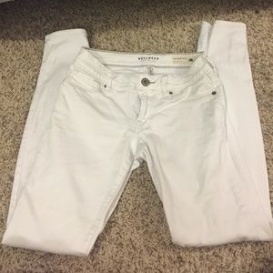 Bullhead Denim White Skinniest Skinny Jeans Size 3