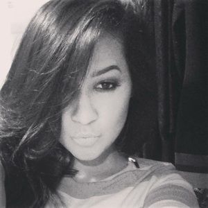 Meet your Posher, Miriam