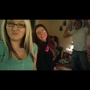 Meet your Posher, Lauren