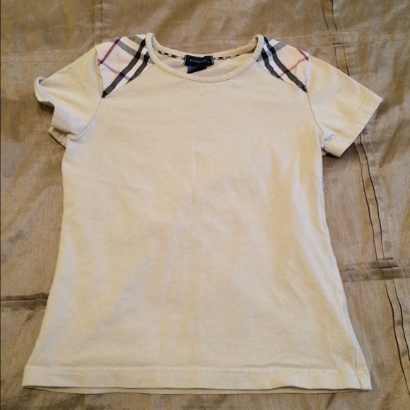 Burberry Tshirt teen 8-10 years old