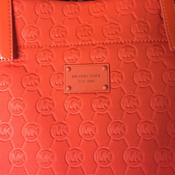 1 DAY SALE !ORANGE MICHAEL KORS BAG