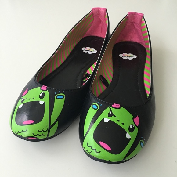Hot Topic Shoes - T.U.K. So So Happy Tribe Flats