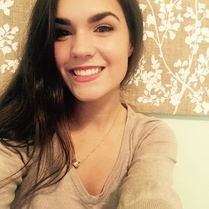 Meet your Posher, Halina