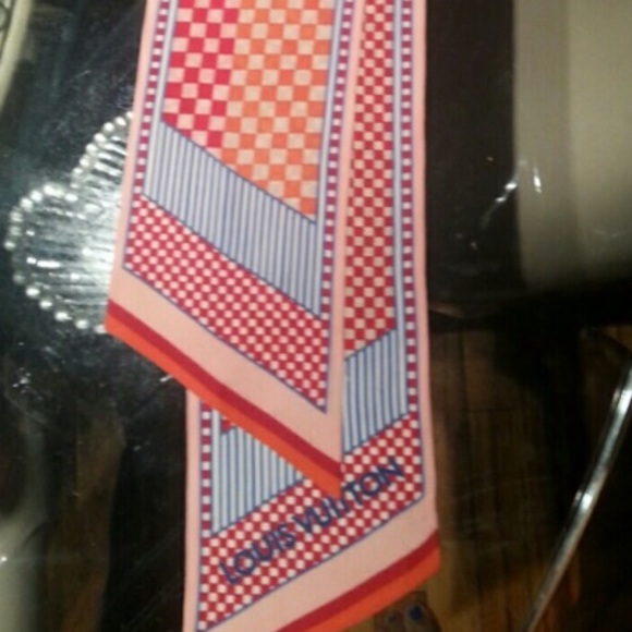 LV Bandeau 100% authentic