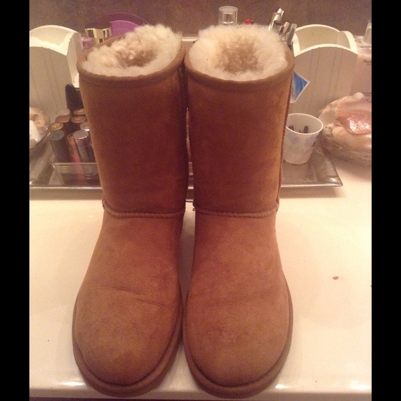 Ugg boots classic short